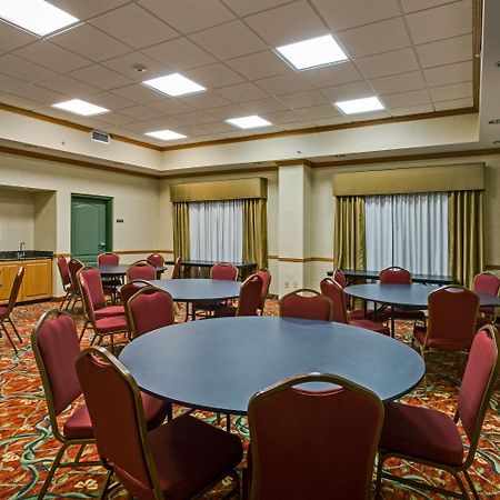 Country Inn & Suites By Radisson, Pensacola West, Fl Ferry Pass Бизнес фото