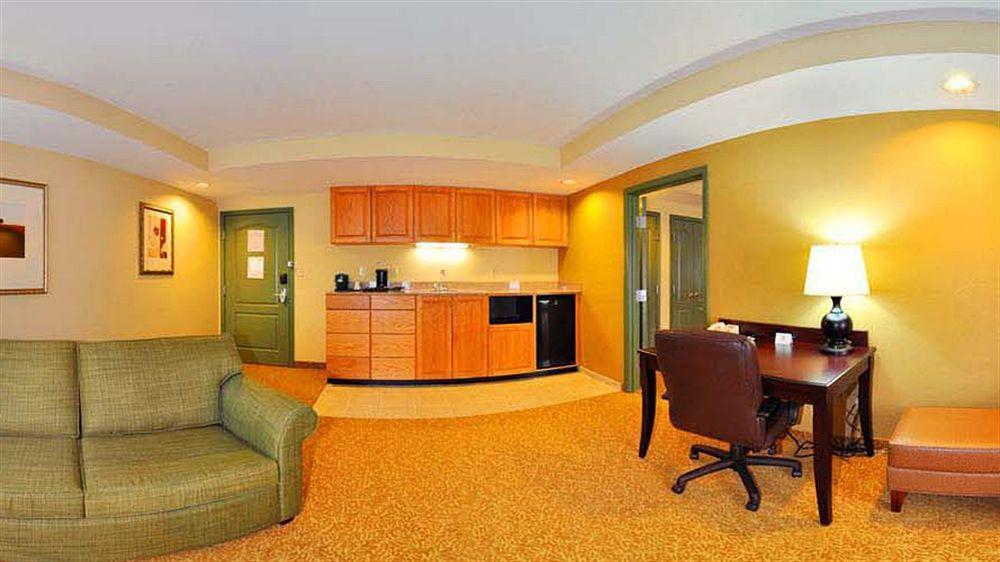 Country Inn & Suites By Radisson, Pensacola West, Fl Ferry Pass Экстерьер фото